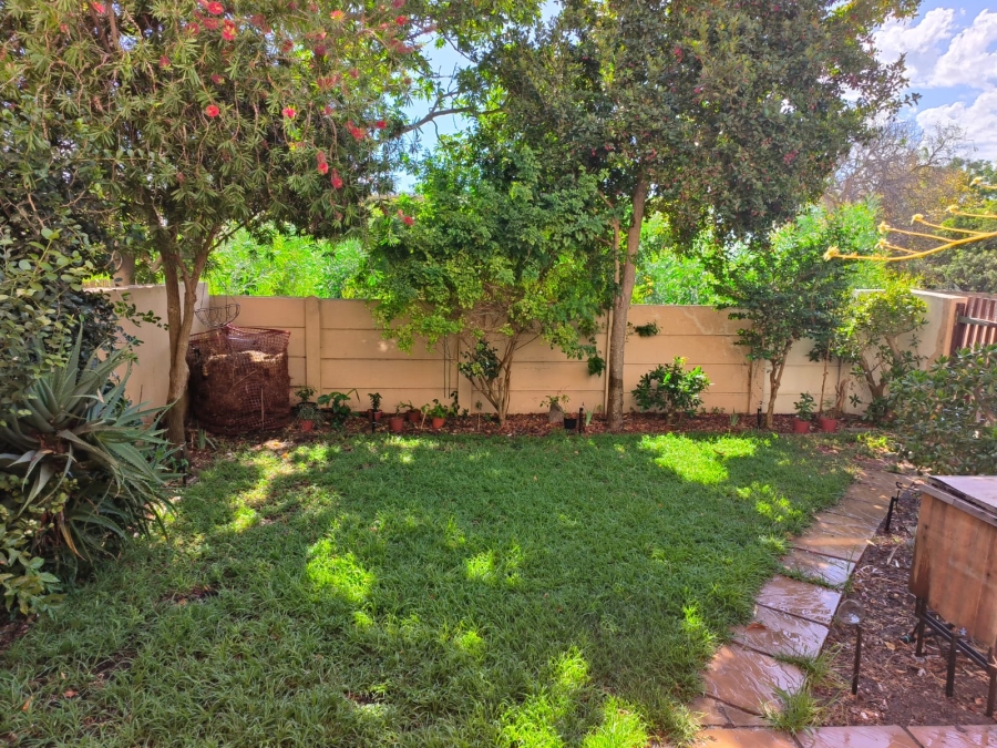 To Let 2 Bedroom Property for Rent in Table View Western Cape